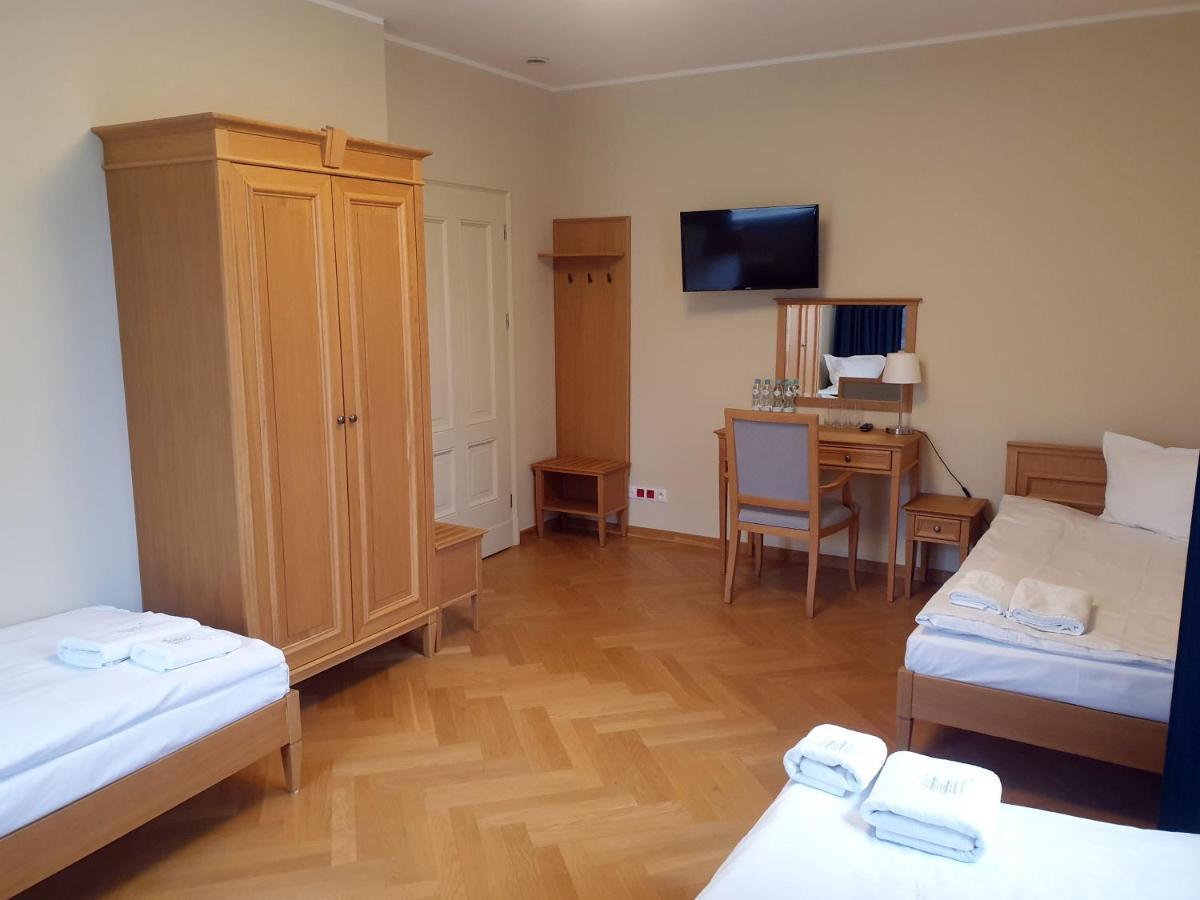 Kasztanowy Palac Swadzim Luaran gambar