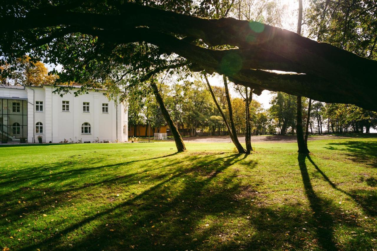 Kasztanowy Palac Swadzim Luaran gambar