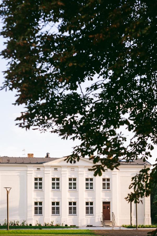 Kasztanowy Palac Swadzim Luaran gambar